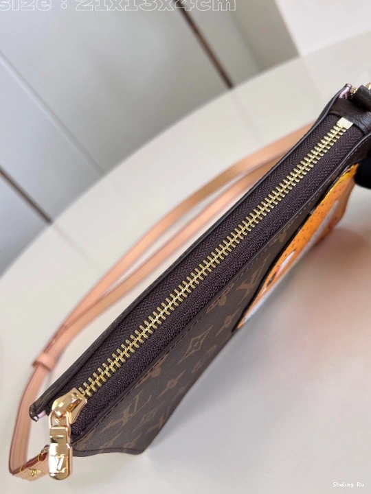Pouch-21.5*13*4.5CM Lexington VUITTON LOUIS 0718